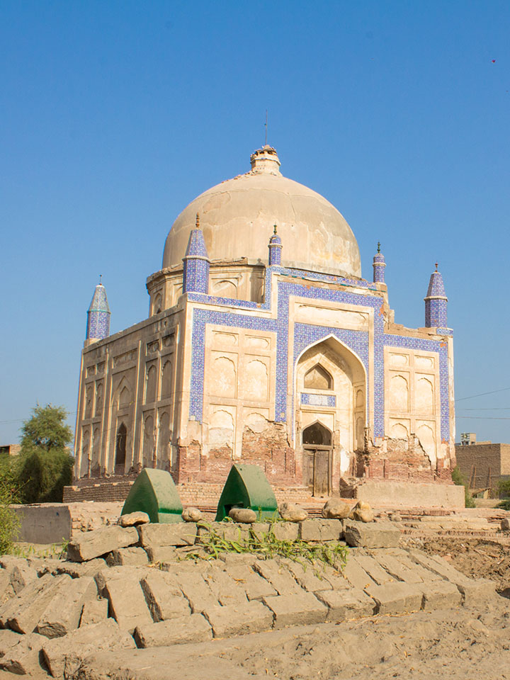 Larkana
